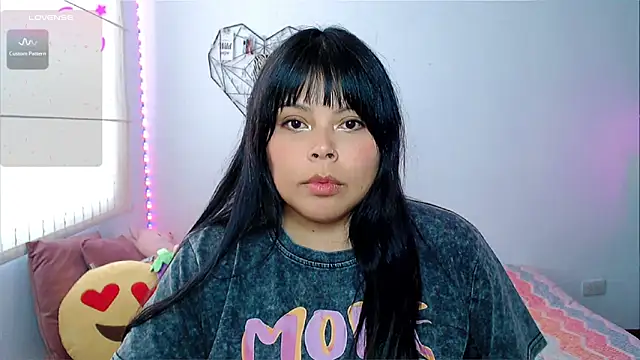 EllieMoonX online show from May 2026 09:33:02 PM
