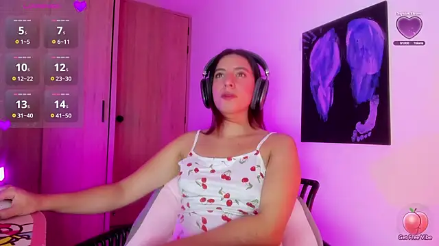 Meganthomson online show from November 2025 11:37:01 PM