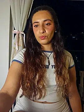 Meganthomson online show from April 2026 01:15:01 AM