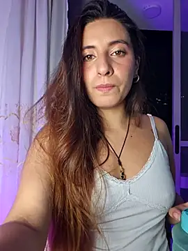 Meganthomson online show from April 2026 12:48:01 AM