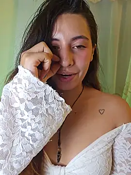 Meganthomson online show from May 2026 12:19:02 AM