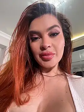 Snapshot of AbrilColls_ chatting on June 2026 03:25:01 AM AbrilColls online show from June 2026 03:25:01 AM