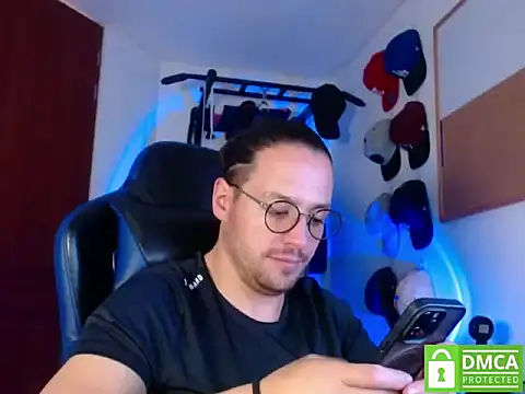 kurt xx online show from November 2025 03:12:02 PM