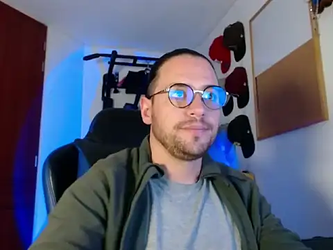 kurt xx online show from December 2025 02:04:02 PM