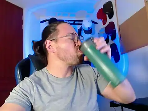 kurt xx online show from December 2025 01:22:01 AM