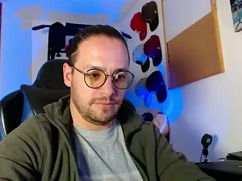 kurt xx online show from December 2025 12:20:01 PM