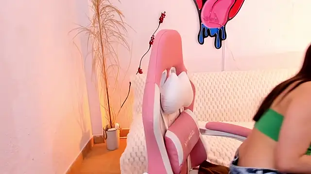 EmmaMyers1 online show from February 2026 09:42:01 PM