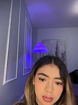 Snapshot of HoneyMollyX chatting on October 2025 01:01:01 PM HoneyMollyX online show from October 2025 01:01:01 PM