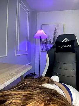 Snapshot of HoneyMollyX chatting on October 2025 01:06:02 PM HoneyMollyX online show from October 2025 01:06:02 PM