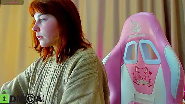 Snapshot of Rene_Shine chatting on November 2025 05:13:02 PM Rene Shine online show from November 2025 05:13:02 PM