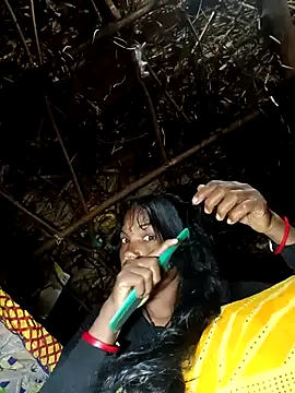 Cutsedi3 online show from November 2025 09:47:01 PM