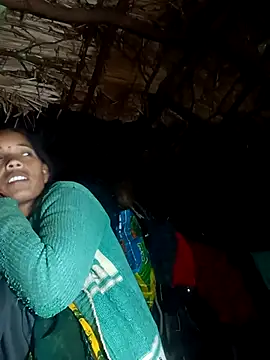 Cutsedi3 online show from January 2026 03:38:01 PM