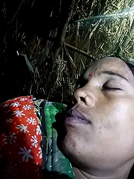 Cutsedi3 online show from February 2026 10:24:01 PM