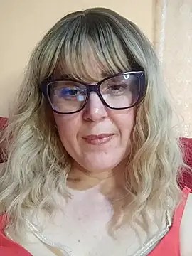 Amelialove42 online show from May 2026 04:34:01 PM