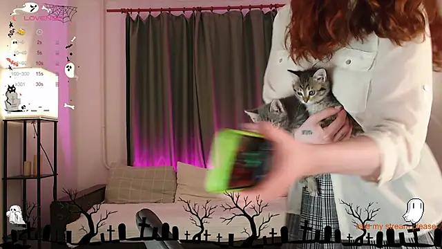 Snapshot of GingerCute chatting on October 2025 12:06:02 PM GingerCute online show from October 2025 12:06:02 PM