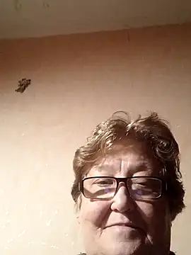 Snapshot of Katherine735 chatting on October 2025 09:14:01 PM Katherine735 online show from October 2025 09:14:01 PM