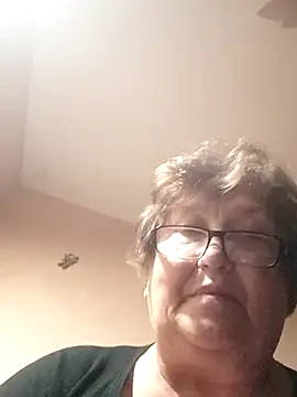 Snapshot of Katherine735 chatting on October 2025 10:54:02 PM Katherine735 online show from October 2025 10:54:02 PM