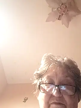 Snapshot of Katherine735 chatting on October 2025 06:24:01 PM Katherine735 online show from October 2025 06:24:01 PM