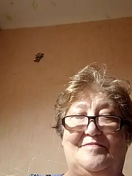 Snapshot of Katherine735 chatting on November 2025 07:58:01 PM Katherine735 online show from November 2025 07:58:01 PM