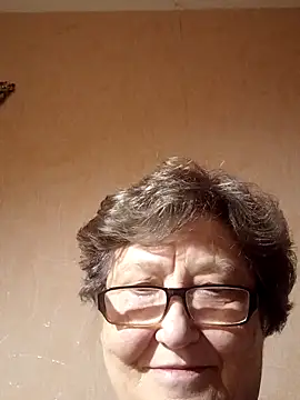 Snapshot of Katherine735 chatting on November 2025 06:06:02 PM Katherine735 online show from November 2025 06:06:02 PM