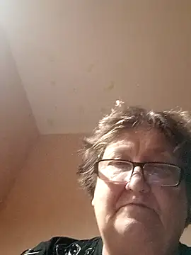 Snapshot of Katherine735 chatting on November 2025 08:25:02 PM Katherine735 online show from November 2025 08:25:02 PM