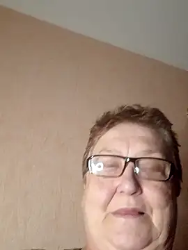 Snapshot of Katherine735 chatting on February 2026 07:21:01 PM Katherine735 online show from February 2026 07:21:01 PM