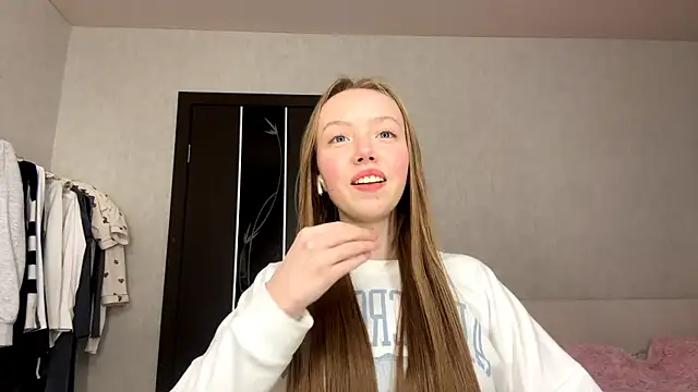 Snapshot of AntoniaMoravick chatting on December 2025 03:07:02 PM AntoniaMoravick online show from December 2025 03:07:02 PM