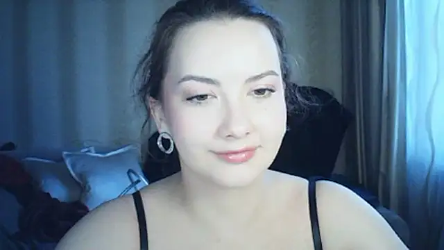 Snapshot of MoodieMira chatting on April 2026 03:54:01 PM MoodieMira online show from April 2026 03:54:01 PM