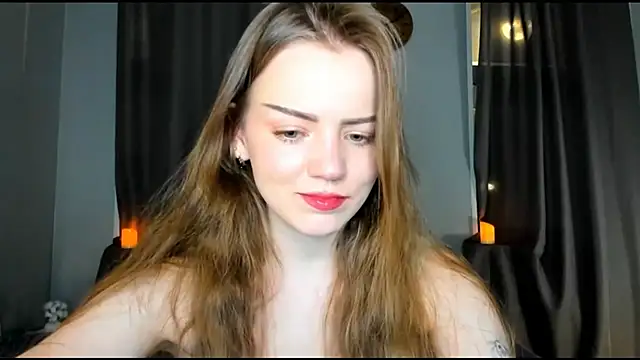 Snapshot of Olivia_Mensy chatting on October 2025 10:13:02 AM Olivia Mensy online show from October 2025 10:13:02 AM