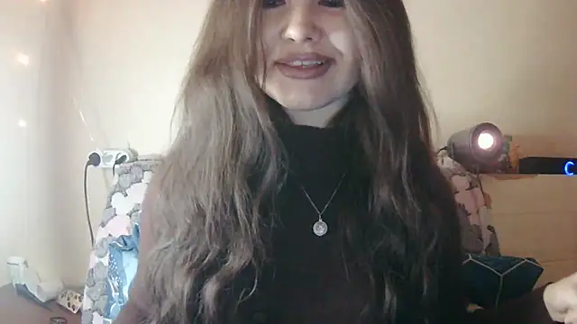 Snapshot of Hoyloria chatting on February 2026 03:17:02 PM Hoyloria online show from February 2026 03:17:02 PM