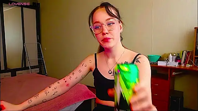 Snapshot of JennyRass chatting on January 2026 11:15:02 AM JennyRass online show from January 2026 11:15:02 AM