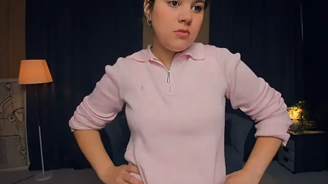 Snapshot of NicolaAlsaqri chatting on October 2025 07:32:01 AM NicolaAlsaqri online show from October 2025 07:32:01 AM