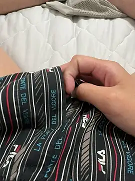 Snapshot of haruki_18old chatting on October 2025 02:15:02 PM haruki 18old online show from October 2025 02:15:02 PM