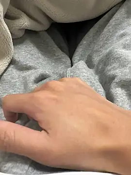 Snapshot of haruki_18old chatting on November 2025 02:16:02 PM haruki 18old online show from November 2025 02:16:02 PM