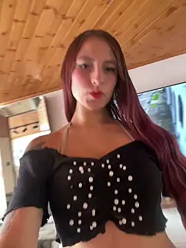 Im scarlett18 online show from November 2025 04:39:02 PM