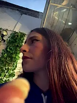 Im scarlett18 online show from December 2025 10:59:02 PM