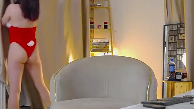 Snapshot of OliviaCart chatting on December 2025 07:12:02 PM OliviaCart online show from December 2025 07:12:02 PM