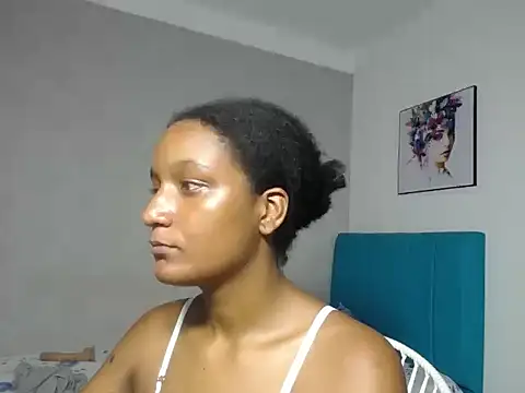 Snapshot of millysweetass chatting on November 2025 02:28:01 PM millysweetass online show from November 2025 02:28:01 PM