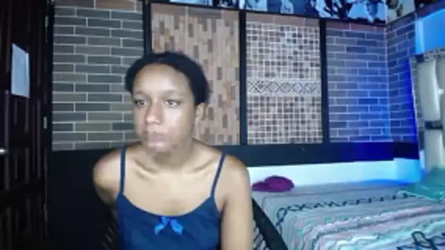Snapshot of millysweetass chatting on November 2025 01:33:02 PM millysweetass online show from November 2025 01:33:02 PM