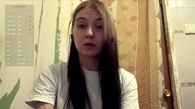 Snapshot of ArianeBhayani chatting on October 2025 10:08:01 PM ArianeBhayani online show from October 2025 10:08:01 PM