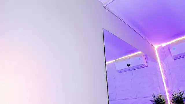 Snapshot of HasleyCarter chatting on December 2025 10:47:01 PM HasleyCarter online show from December 2025 10:47:01 PM