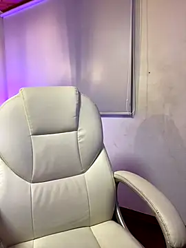 Ninfa pink online show from November 2025 06:09:02 PM