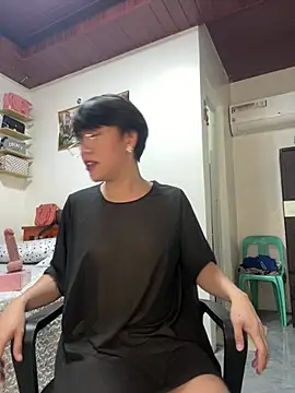 Keyka15 online show from February 2026 01:43:01 PM