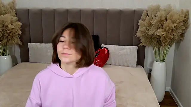 EdenSolis online show from October 2025 07:12:02 AM