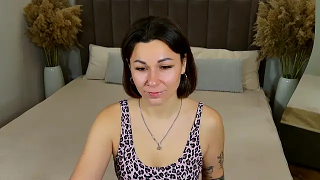 EdenSolis online show from November 2025 09:23:01 AM