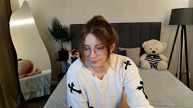 Snapshot of Briarx chatting on October 2025 08:57:01 PM Briarx online show from October 2025 08:57:01 PM