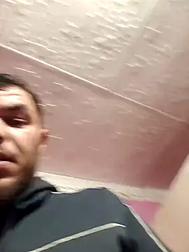 Snapshot of Alexszader36 chatting on December 2025 01:00:01 AM Alexszader36 online show from December 2025 01:00:01 AM