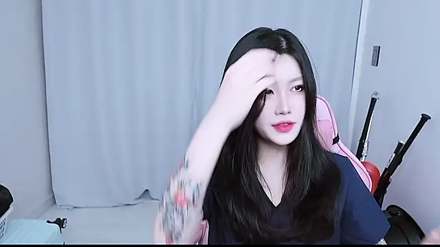 Snapshot of MISA_02 chatting on December 2025 12:10:01 PM MISA 02 online show from December 2025 12:10:01 PM