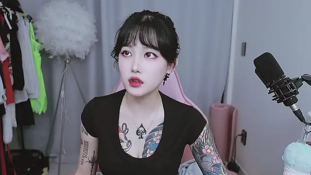 MISA 02 online show from May 2026 12:21:01 PM