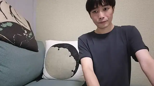 Snapshot of natesui chatting on October 2025 12:10:02 AM natesui online show from October 2025 12:10:02 AM